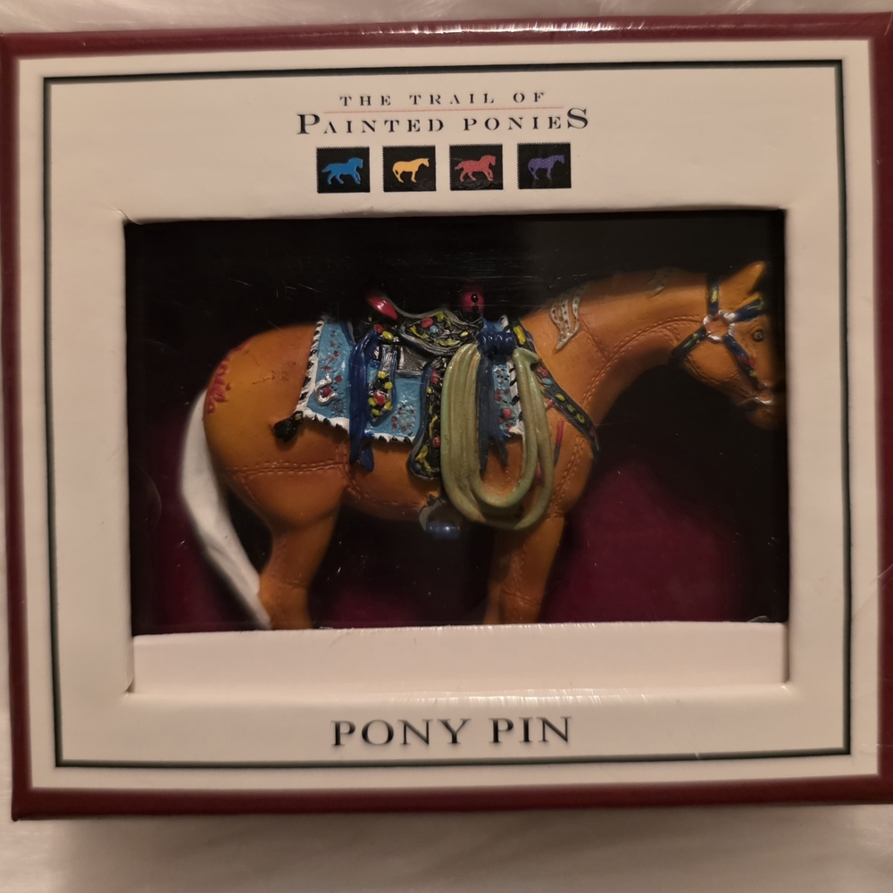 2005 Trail of Painted Ponies Pony Pin Brooch